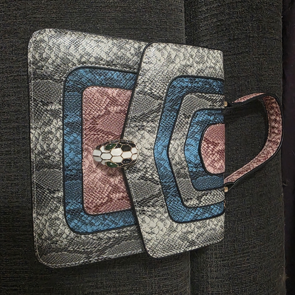 Elegant Snakeskin Patterned Handbag